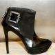 Illustration for article titled Frack-Me Shoes Come With a Stair Counter, but No Stabilizers